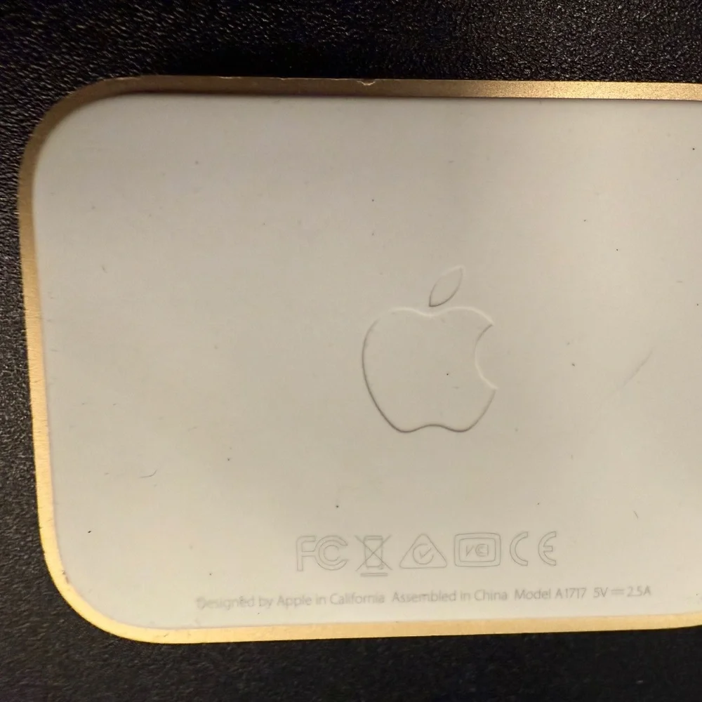 Rose Gold Apple Desktop Charging Dock and Audio Port for Lightning Port iPhone